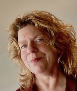 Mevr. D. (Deborah) Hopstaken