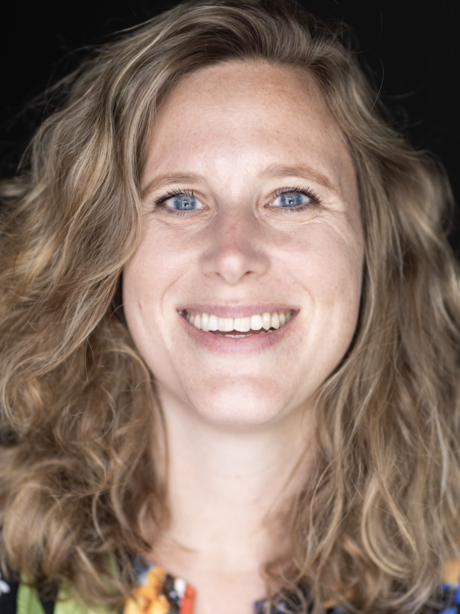 Mevr. R.M. (Rosa) van Hal